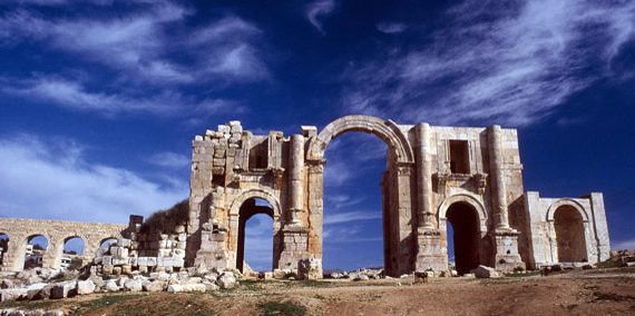 Hadrians Arch Jordan Tour