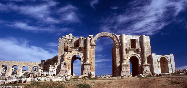 Hadrians Arch Jordan Tour